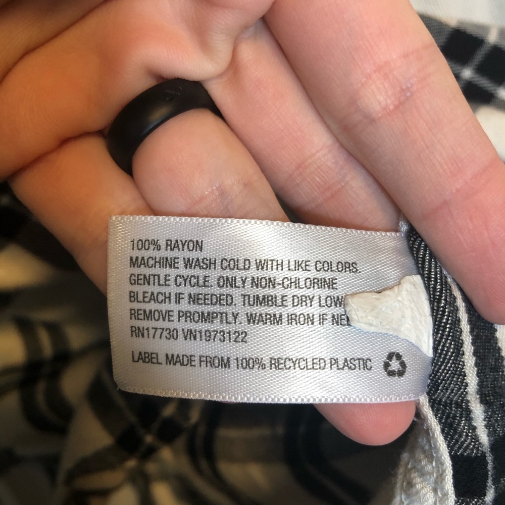 Mossimo Plaid Tunic Length Button Down Medium - image 5